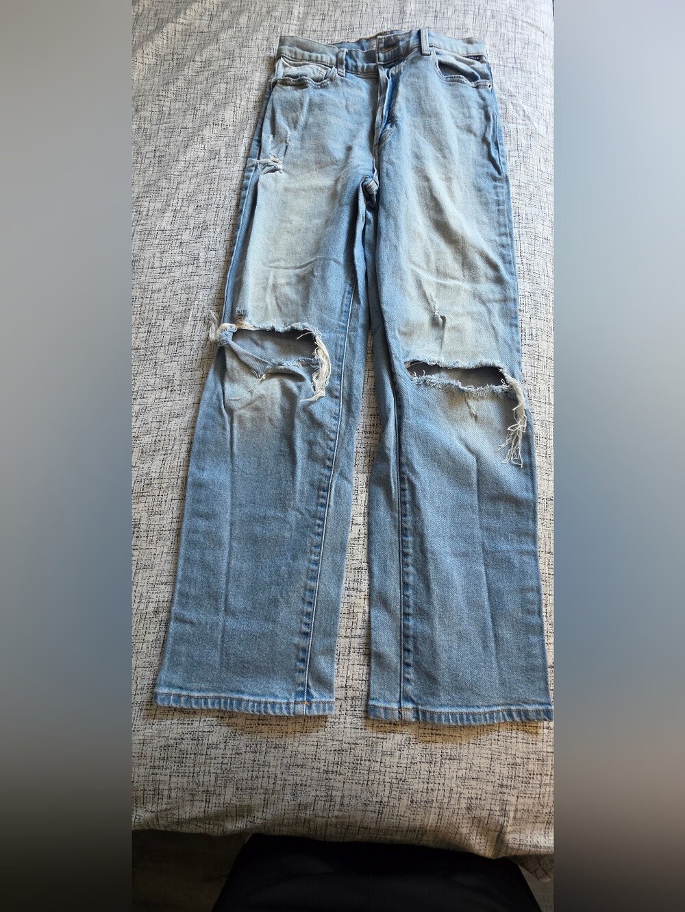 Cello High Waisted Button Fly Ripped Straight Leg Jeans Size 9